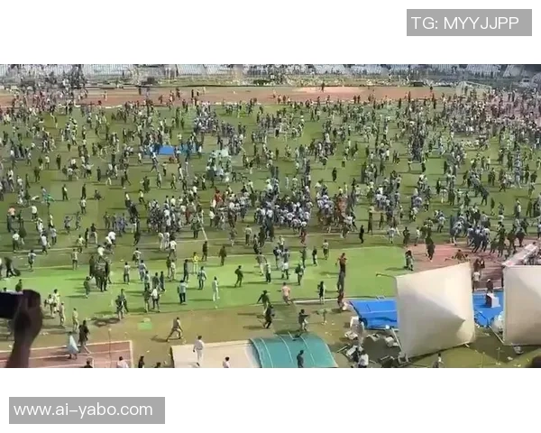 梅西印度行引发球迷骚乱两人因破坏公物被警方逮捕