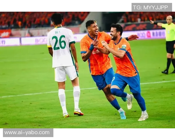 卡扎伊什维利与家人共享休闲时光照片曝光续约泰山仍在悬而未决中