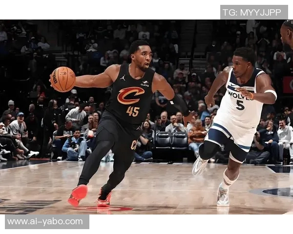 爱德华兹赛后庆祝达成一万分里程碑并获得比赛用球的荣耀时刻